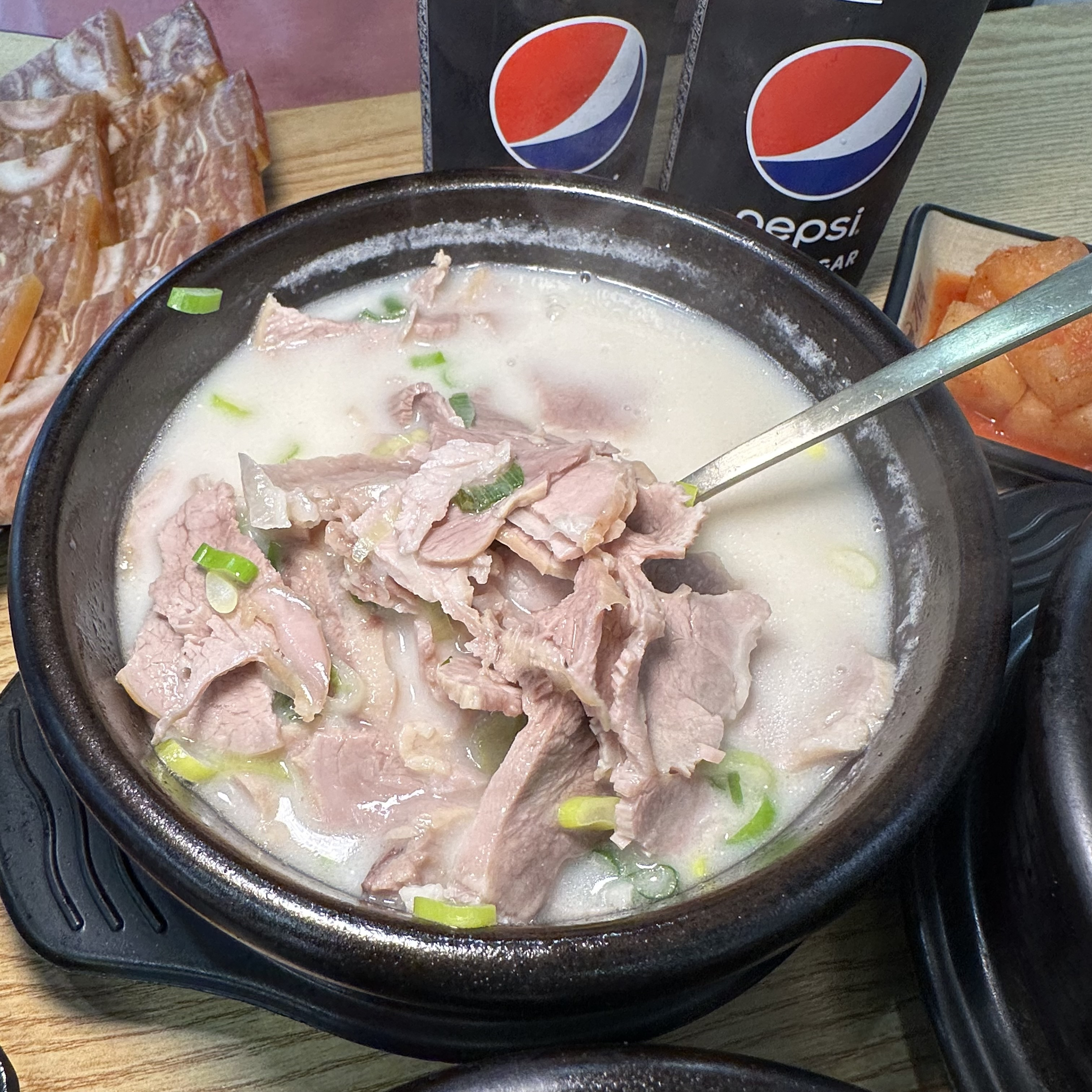 기울어진뚝배기 수원영통점 사진 4