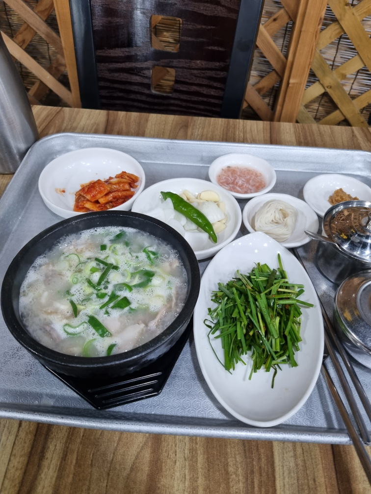 한성가마솥돼지국밥 사진 2