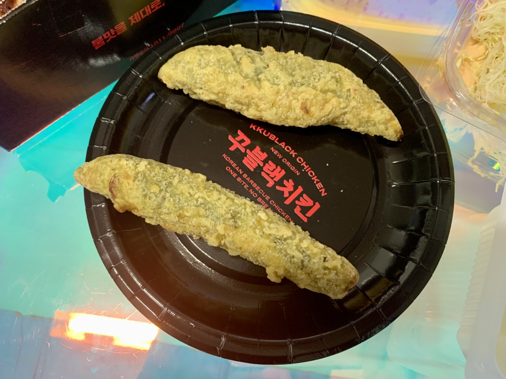 꾸블랙 치킨 전포점 사진 2