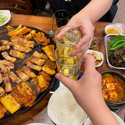 달맞이솥뚜껑김치삼겹살 사진 2