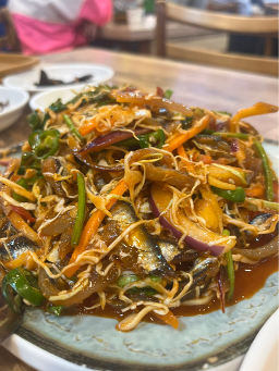 장군멸치회촌 사진 2