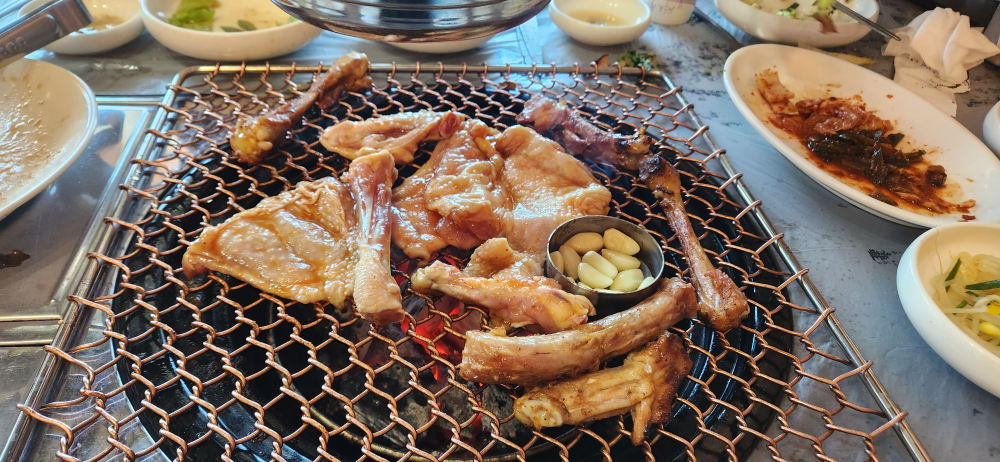 솔잎닭구이 대표 사진