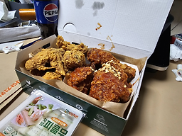 자담치킨 망미연수로점 대표 사진