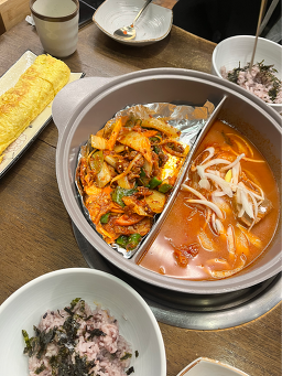 묵은지돼지김치찌개 본점 사진 6