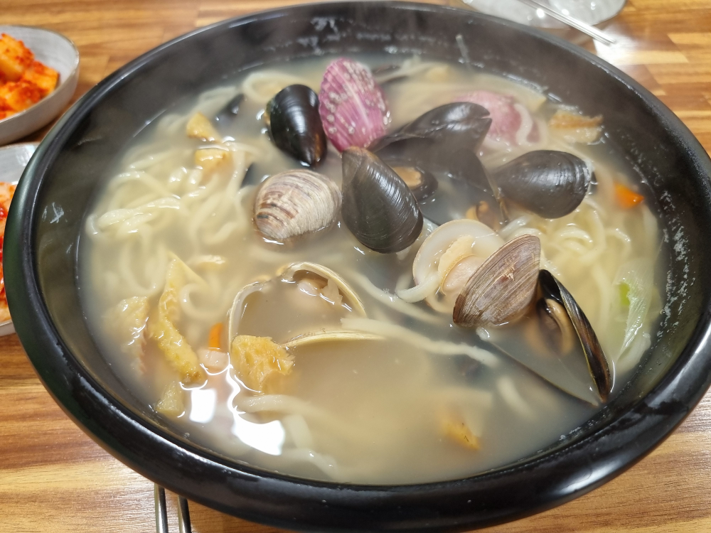 황고집칼국수 대표 사진