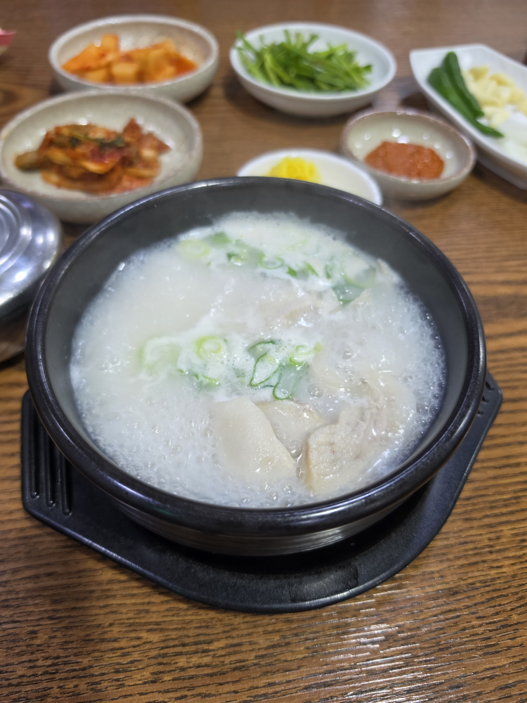 온천돼지국밥 사진 5