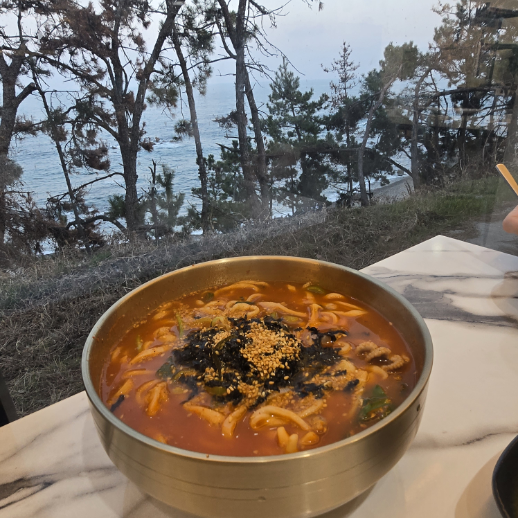 윤칼국수 대표 사진