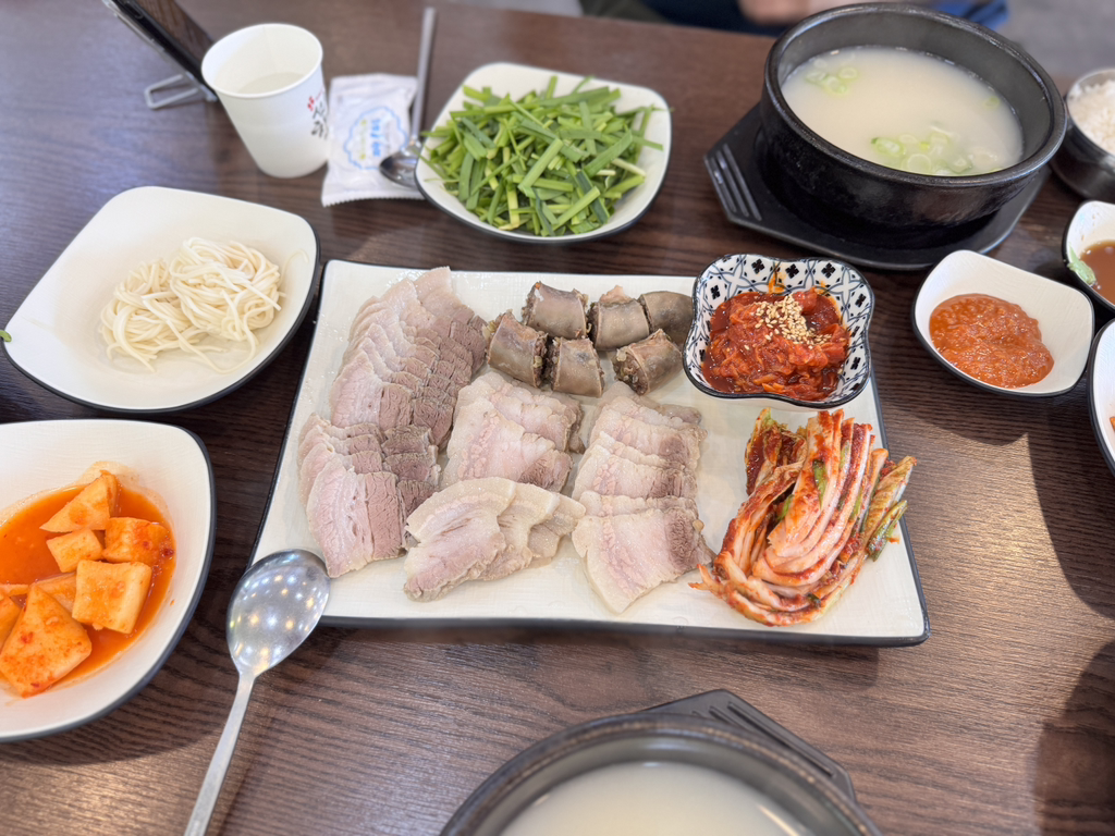 최가네정윤돼지국밥 사진 2