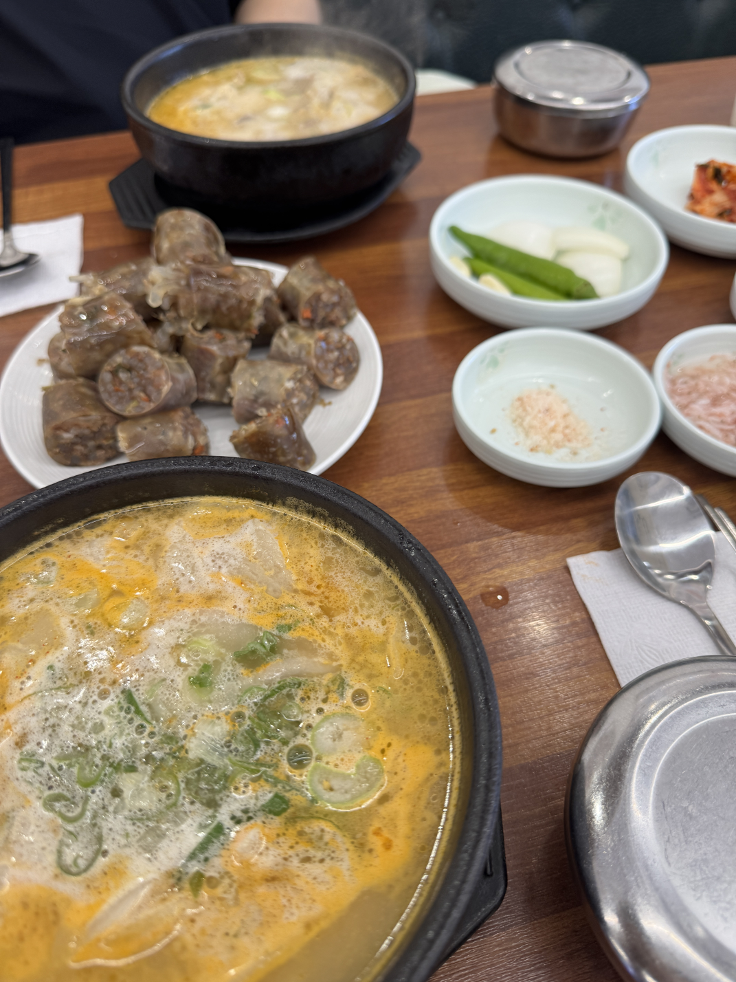 부산토박이돼지국밥 광안본점 사진 2