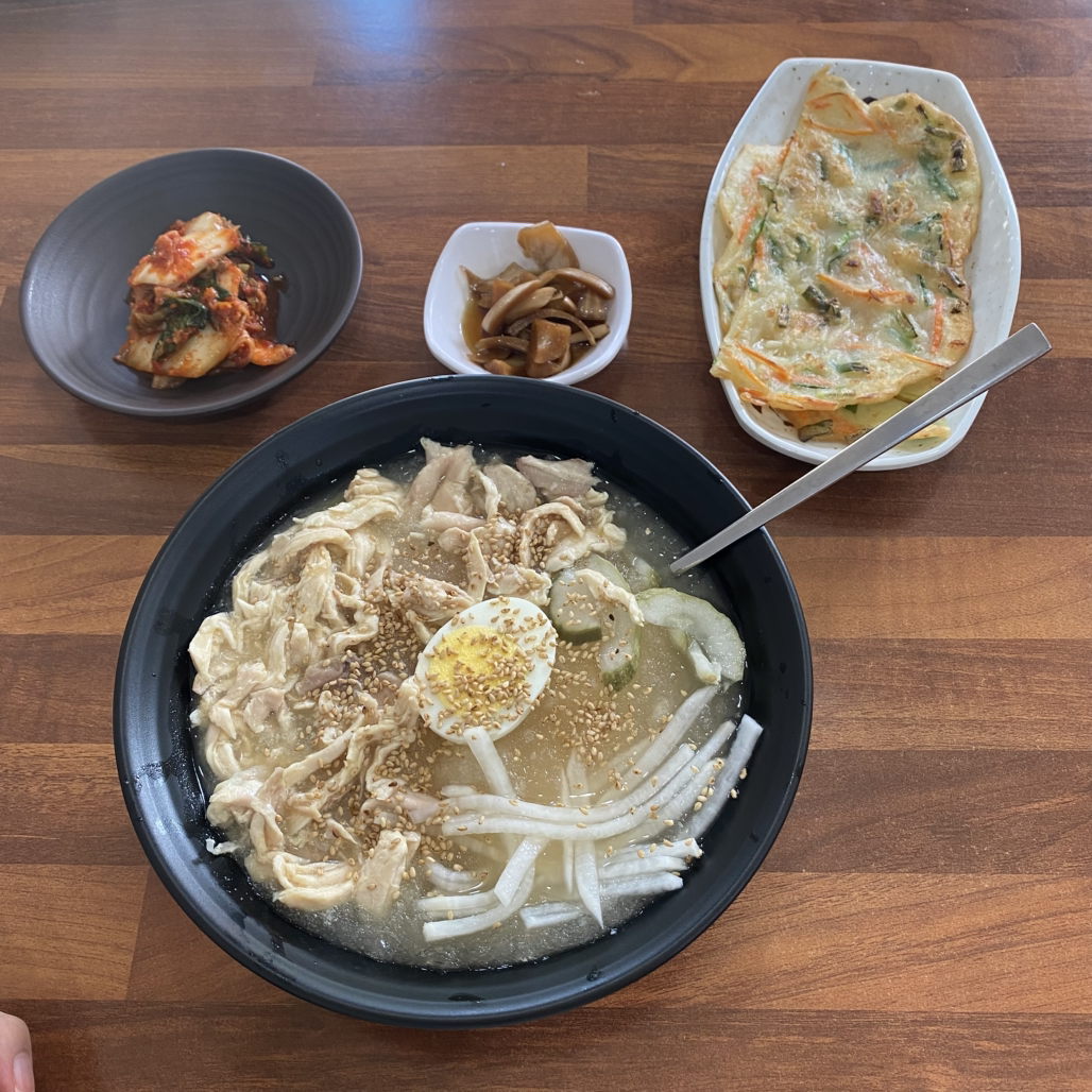 닭에는 수제비지 사진 5