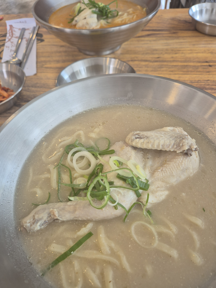 언양닭칼국수 명지국제점 대표 사진