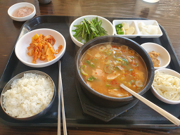 진배기돼지국밥 사진 6