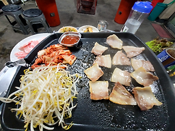 옛날연탄불돼지갈비 사진 2