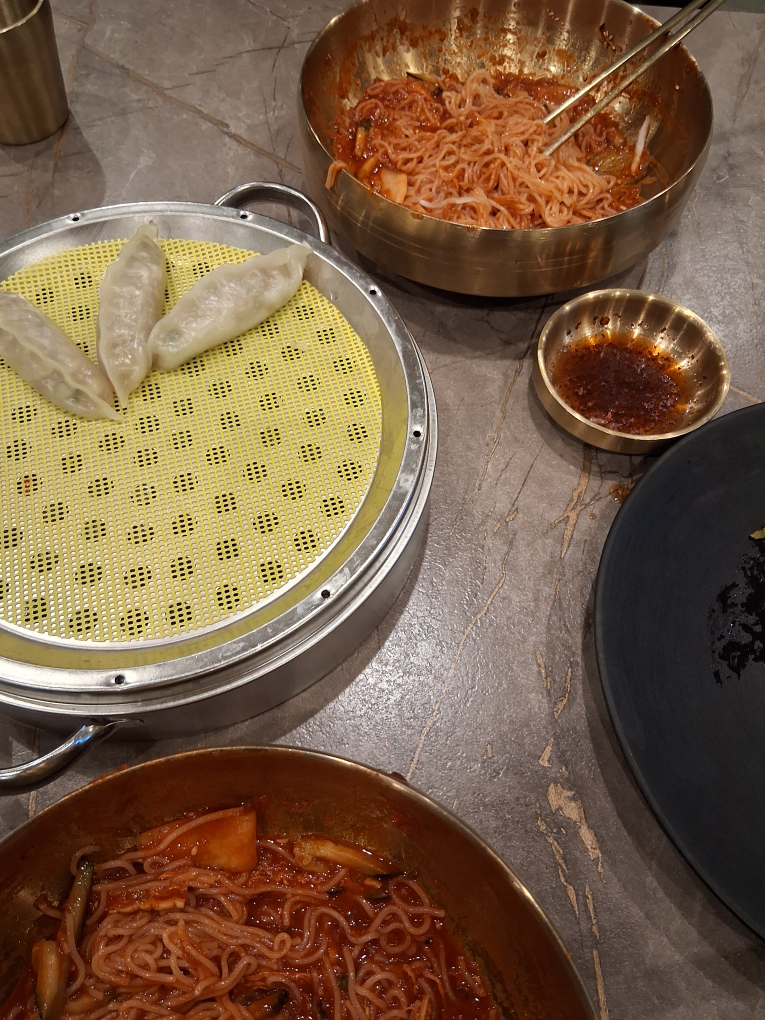 원조부산밀면 서면본점 사진 3