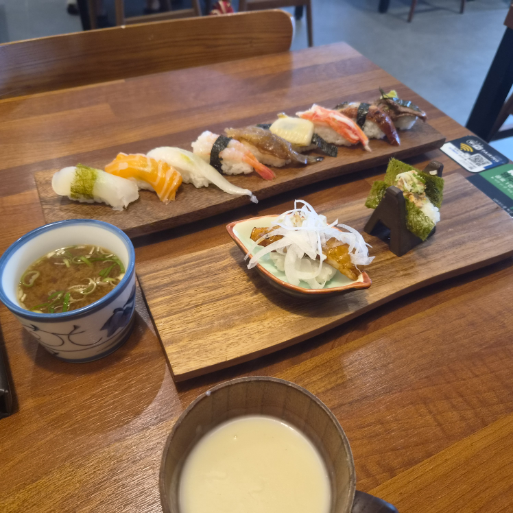동래스시 대표 사진