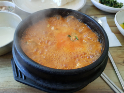팔우정촌두부 대표 사진