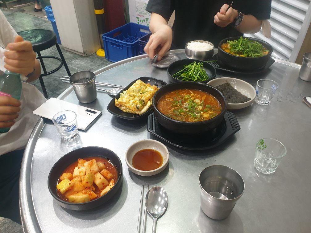 가야포차선지국밥 서면전포점 대표 사진
