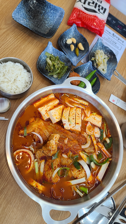사랑담은묵은지찜찌개 일광신도시점 사진 2