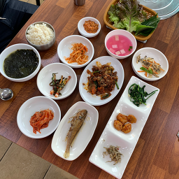 돈생선밥상 사진 2