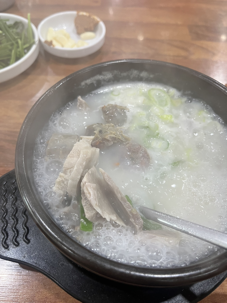 돈꿀돼지국밥 본점 사진 6