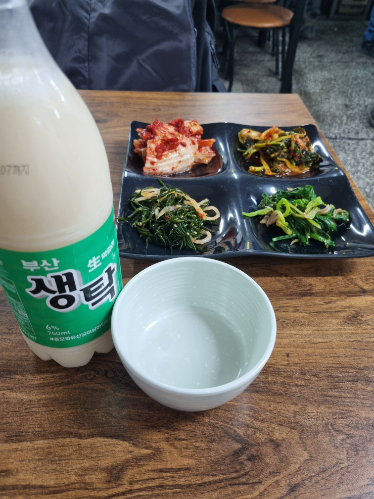 시골장터황태콩나물국밥 사진 4