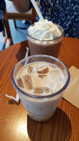 스타벅스 마산회원DT점