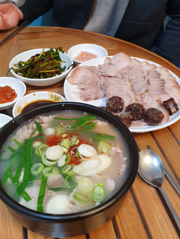 형제전통돼지국밥 사진 7