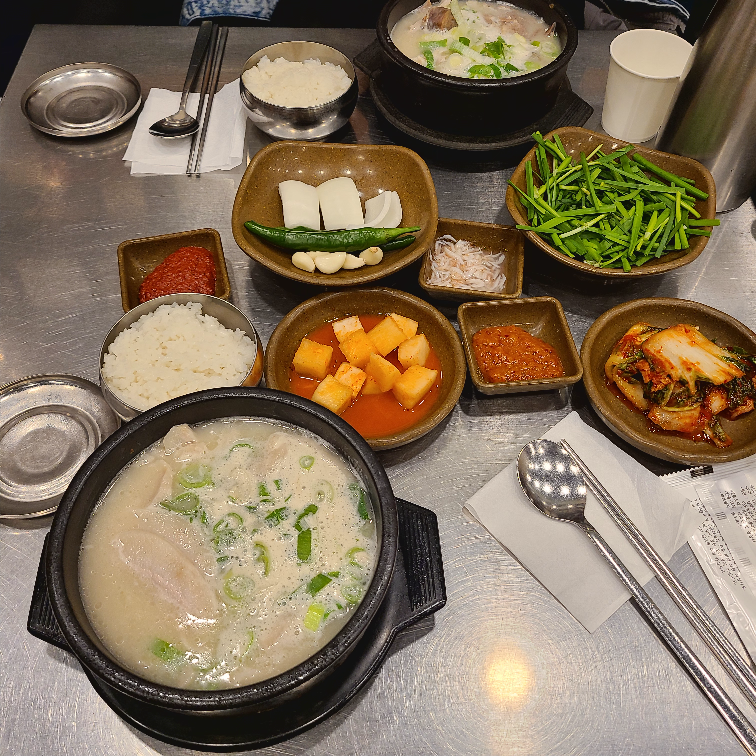 수변최고돼지국밥 민락본점 사진 6