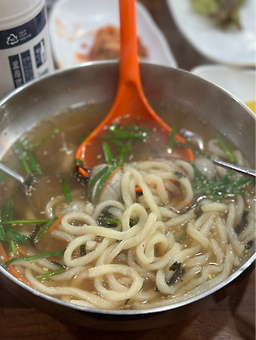 봉산손칼국수 대표 사진
