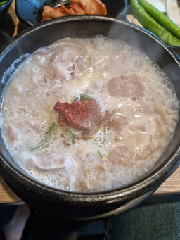 돈오돈국밥 시청점 대표 사진
