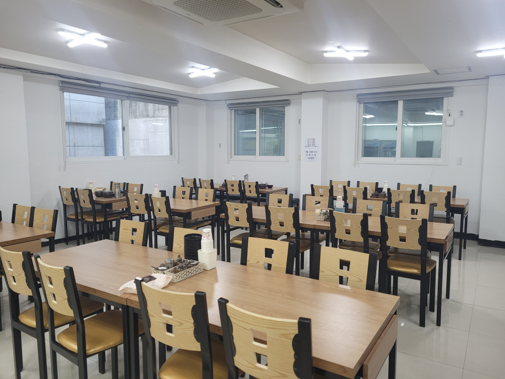 형님국밥 아우국수 대표 사진
