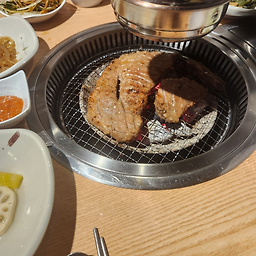 화화돼지왕갈비 거제수월점 사진 2