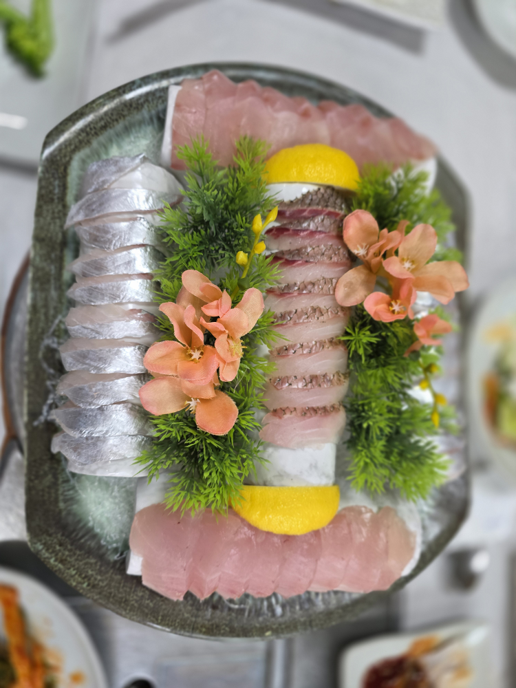 레인보우횟집 사진 2