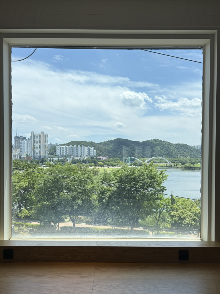투썸플레이스 울산태화루점 사진 2