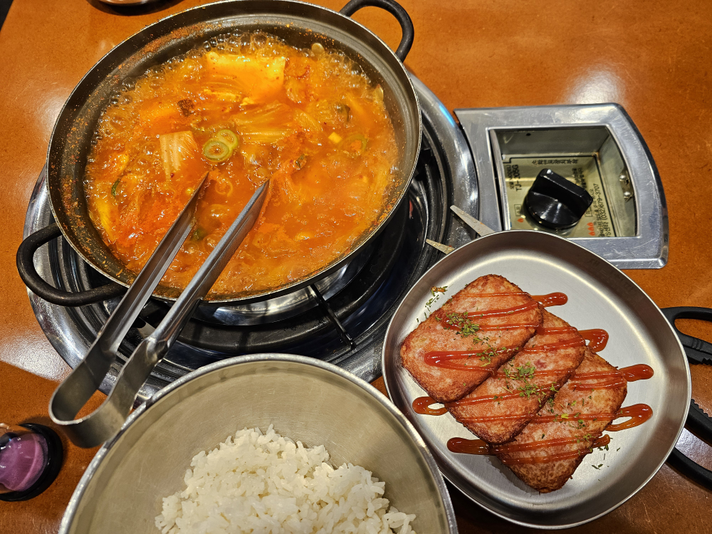 백채김치찌개 본점 대표 사진