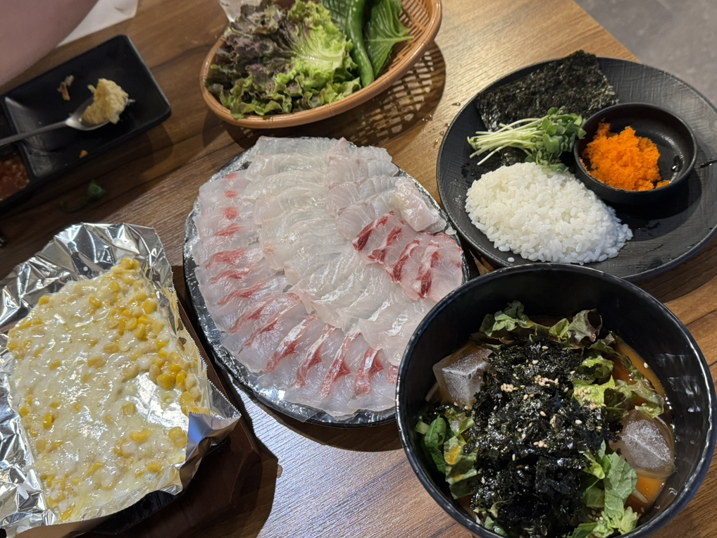 팔도횟집 사진 2