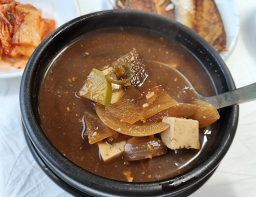 굴다리돌솥밥 대표 사진