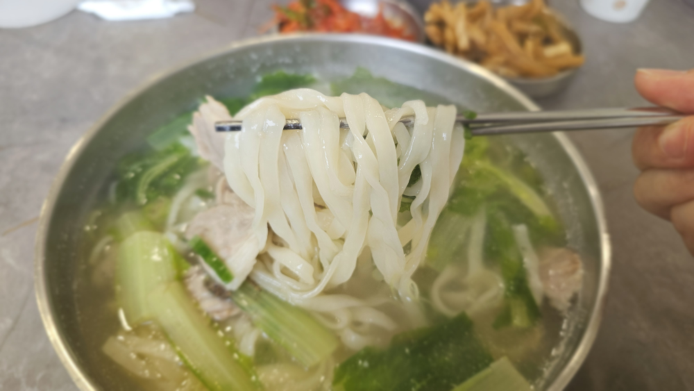 제주돌담칼국수 범어사점 사진 3