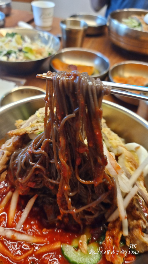 하주옥 진주냉면 대표 사진