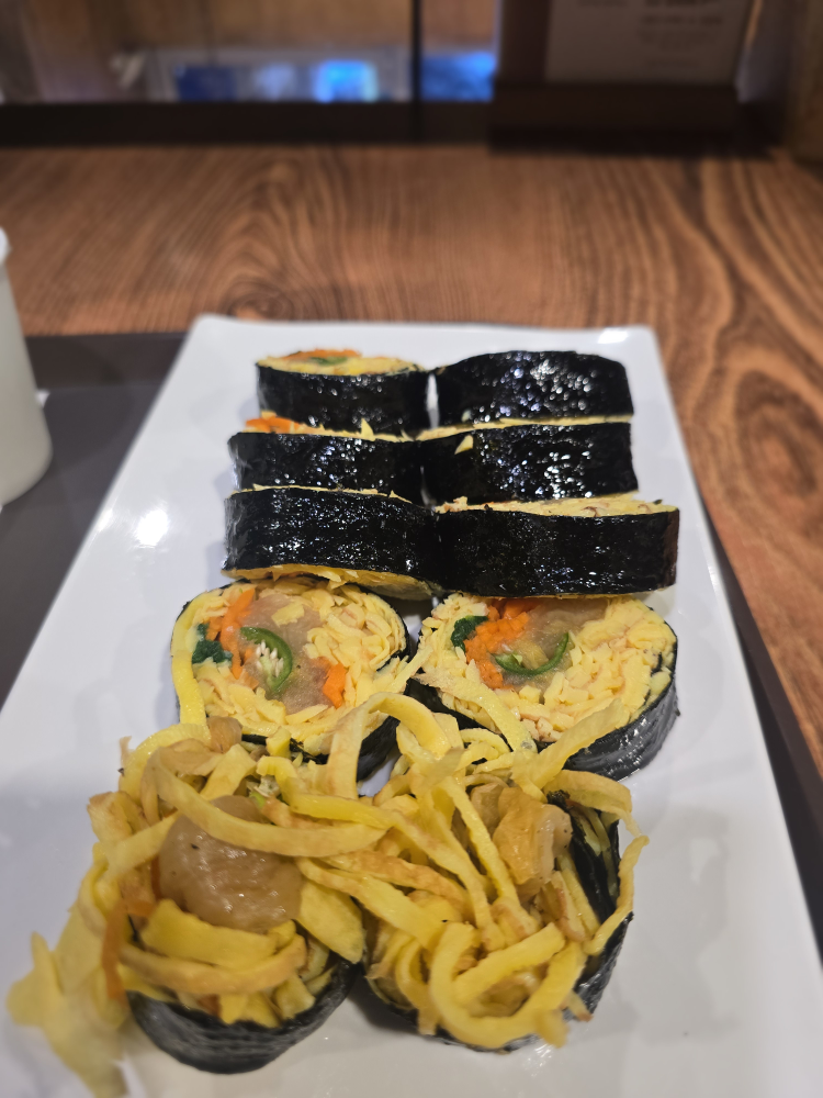 뚠뚠이김밥 범계로데오점 대표 사진