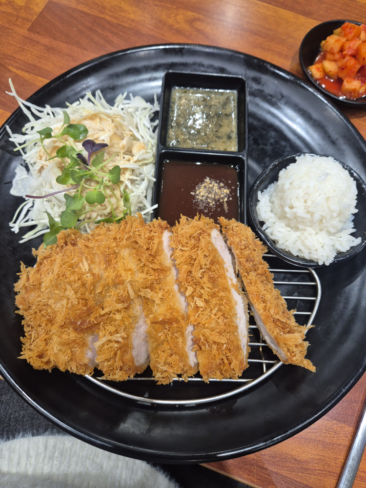 448돈까스 사진 2