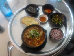 가야포차선지국밥 덕포점 대표 사진