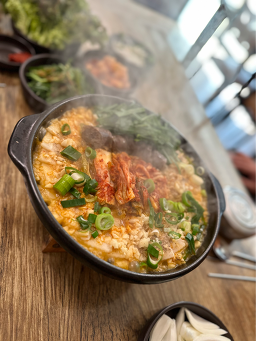 장수돼지국밥 대표 사진