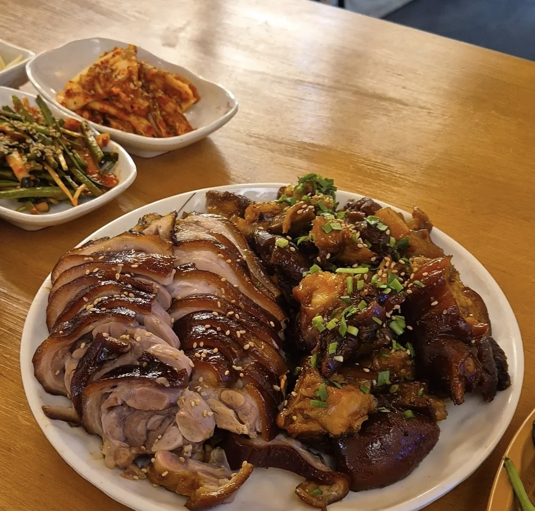 모퉁이족발 대표 사진