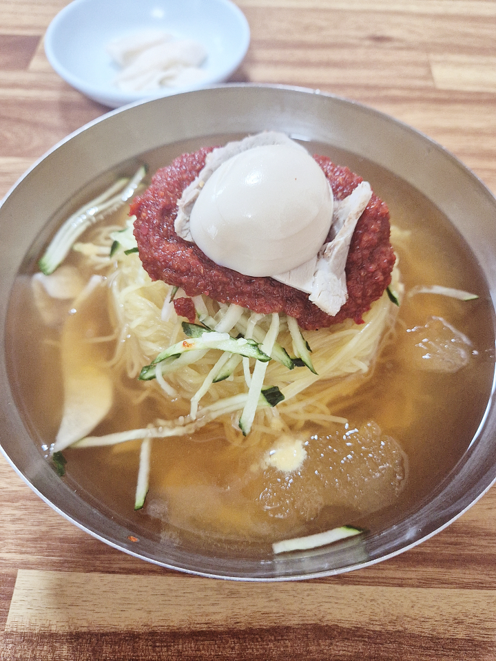 춘하추동부산밀면 사진 2