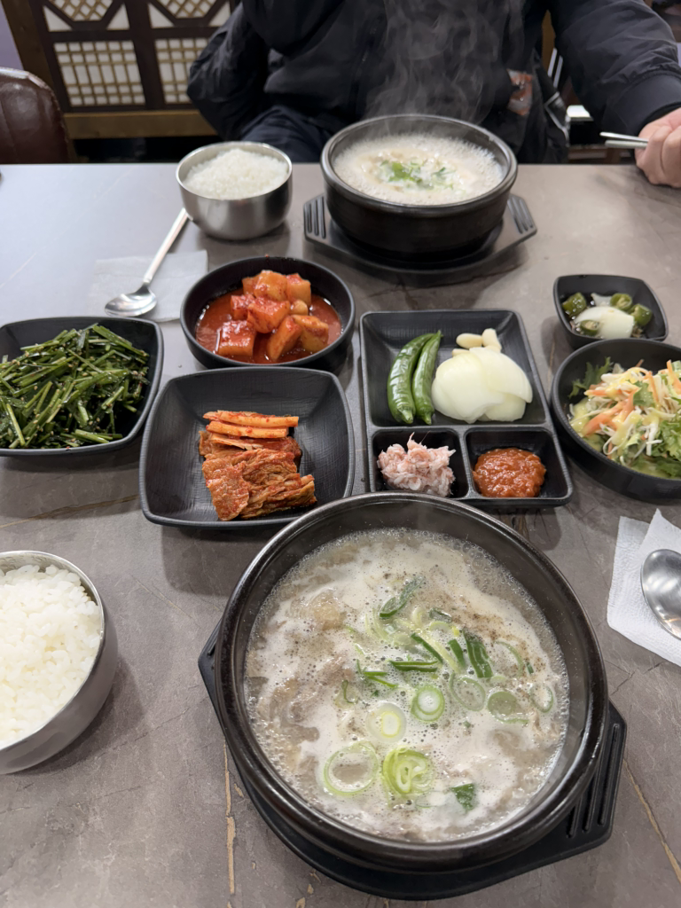 청솔돼지국밥 사진 4