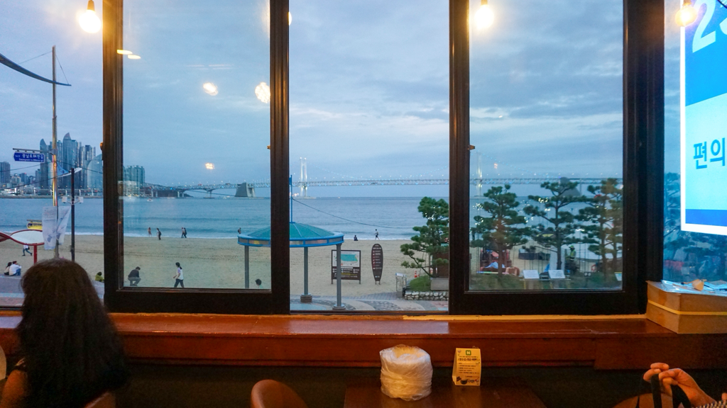 본스치킨 광안리점 사진 2