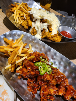 아웃닭 부산대점 사진 4