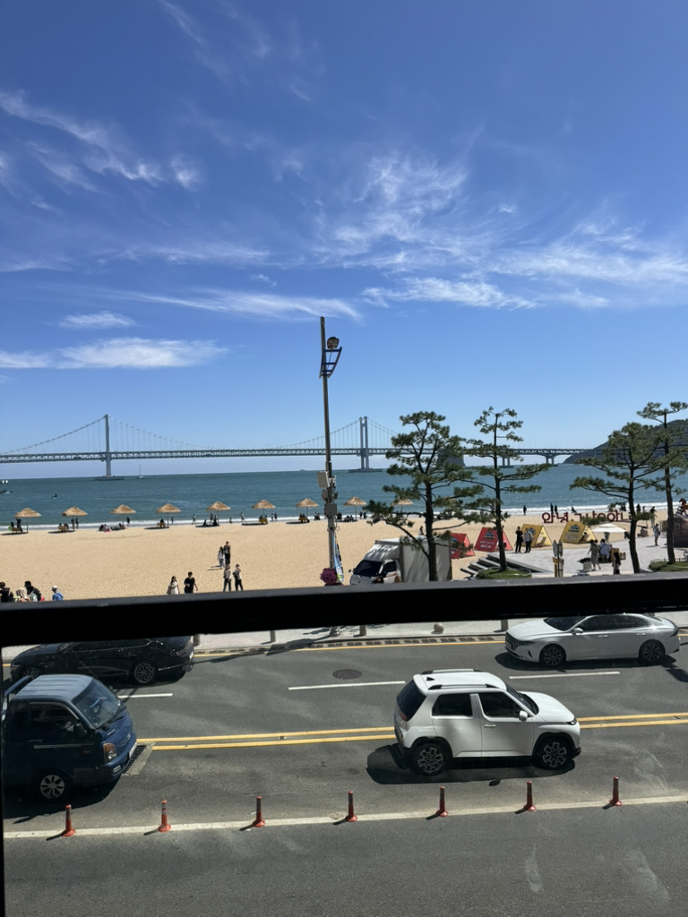 매드독스 광안리점 대표 사진