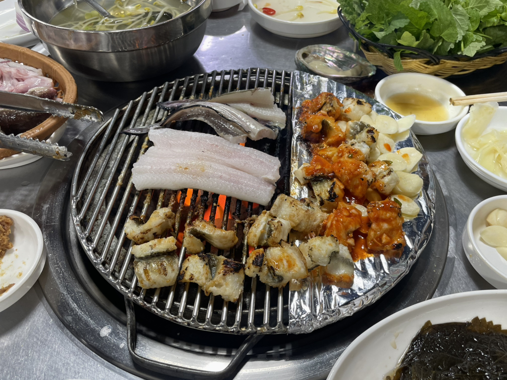오륙도장어해물장터 신평점 사진 5